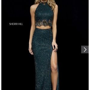 SHERRI HILL long dress with leg slit